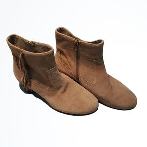 Easy Spirit Esvita Tan Beige Block Heel Leather Ankle Booties w Fringe Size 7.5